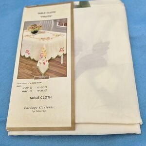 Vintage Cream Tablecloth "Fruits" 70" Round 100% Polyester new unused